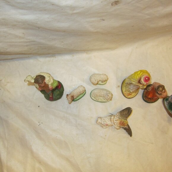 VTG CHALK WARE NATIVITY SET PIECES - Picture 5 of 8